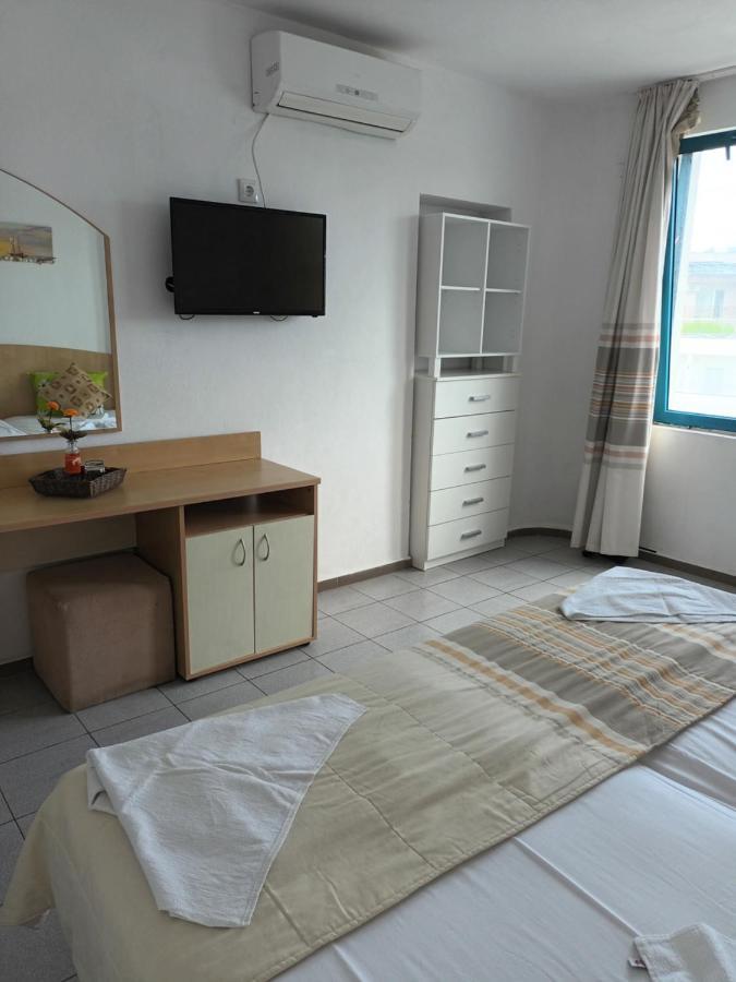 Alba Family Club Hotel Primorsko Extérieur photo