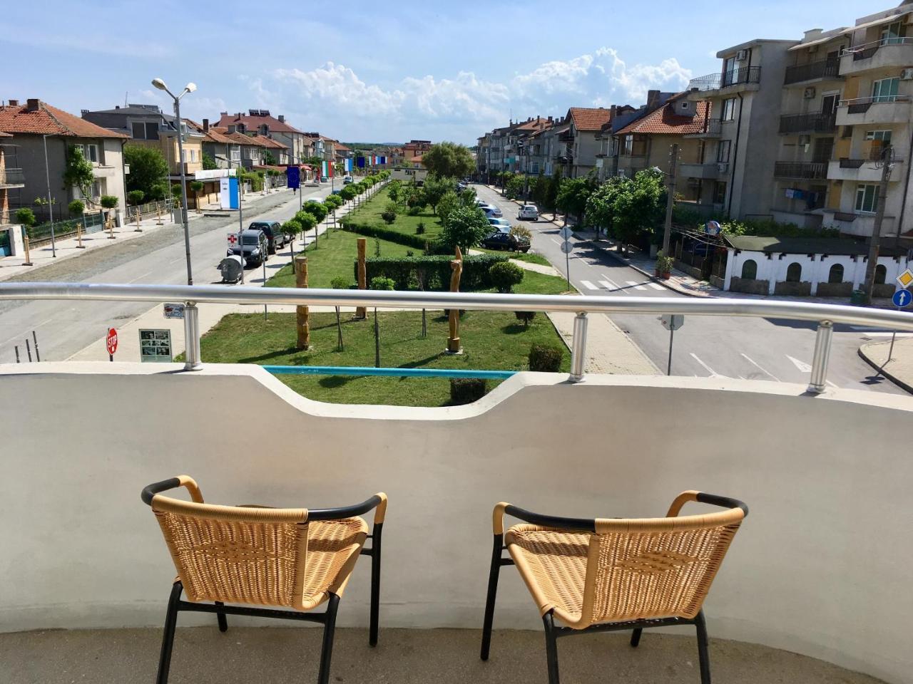 Alba Family Club Hotel Primorsko Extérieur photo