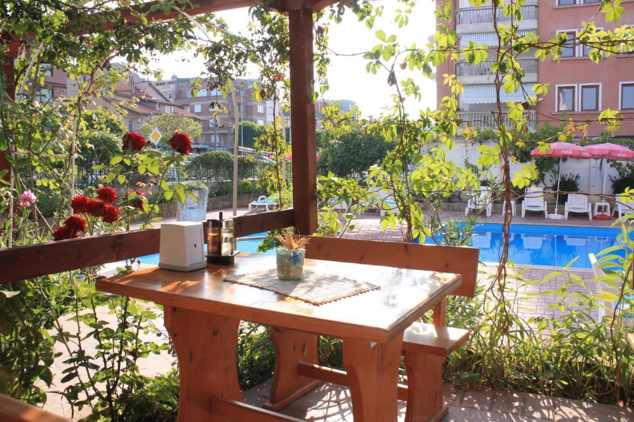 Alba Family Club Hotel Primorsko Extérieur photo