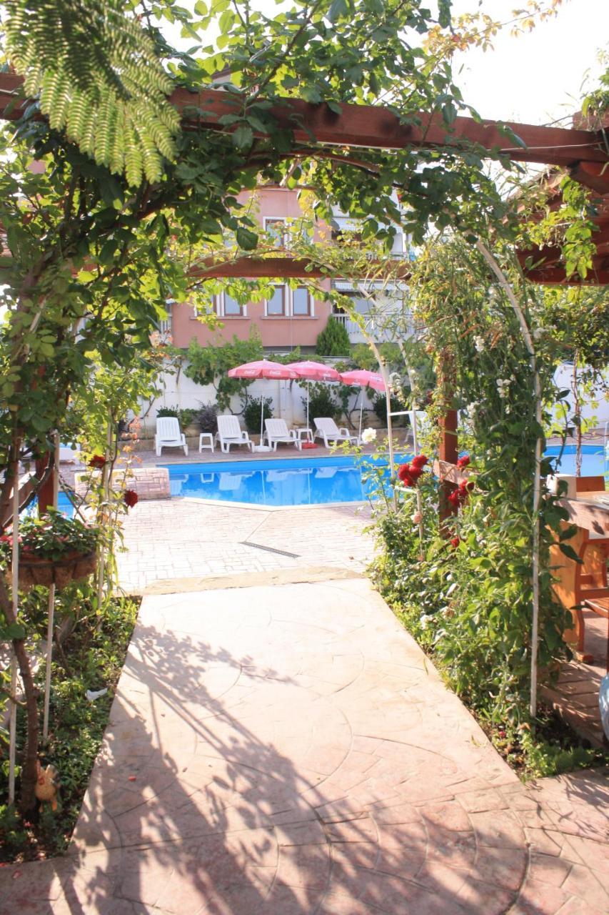 Alba Family Club Hotel Primorsko Extérieur photo