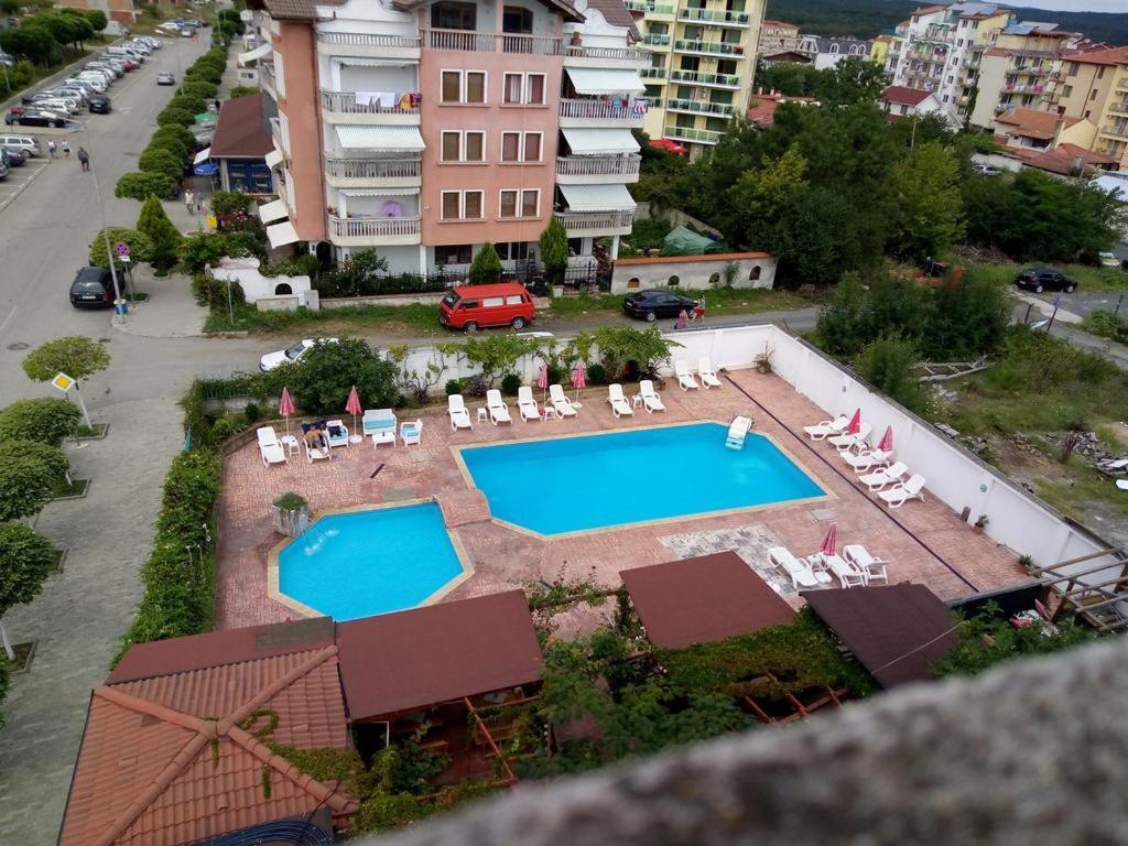 Alba Family Club Hotel Primorsko Extérieur photo